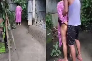 Budhe Nyapu Halaman, Tiba-Tiba Nungging Minta Disikat