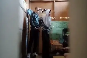 Ngentot Pacar Teman di Kamarnya Sampe Banjir